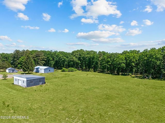 15 Hummingbird Way, Jackson, NJ 08527