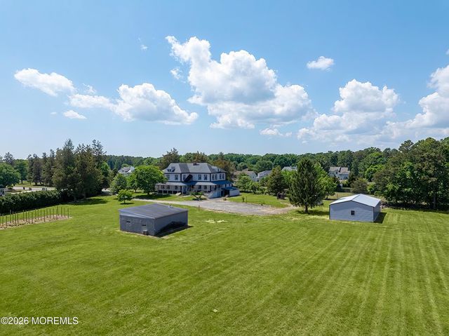 15 Hummingbird Way, Jackson, NJ 08527