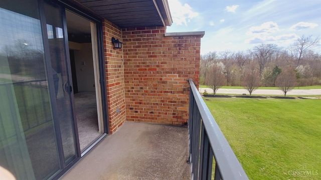 5423 Bluesky Drive, Green Twp, OH 45247