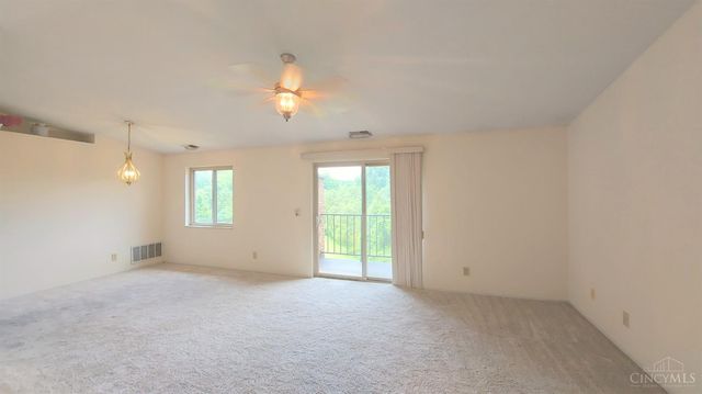 5423 Bluesky Drive, Green Twp, OH 45247