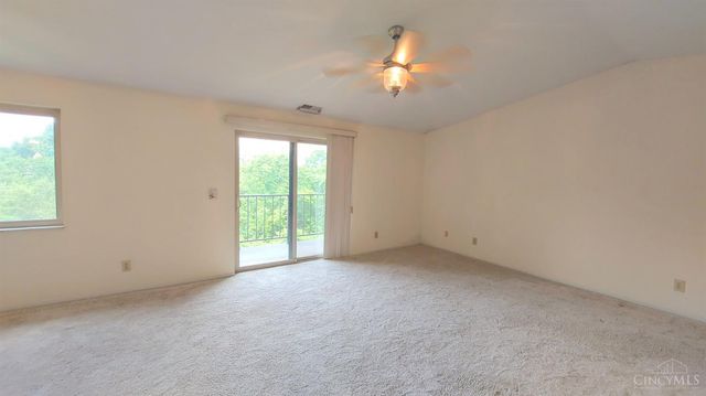 5423 Bluesky Drive, Green Twp, OH 45247