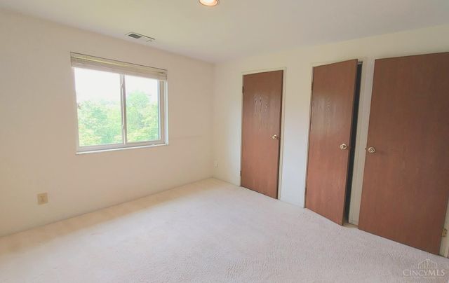5423 Bluesky Drive, Green Twp, OH 45247