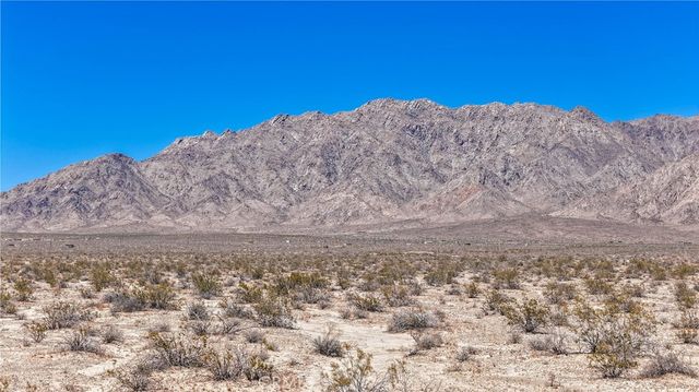 592 Ironage Rd, 29 Palms, CA 92277