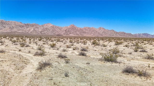592 Ironage Rd, 29 Palms, CA 92277