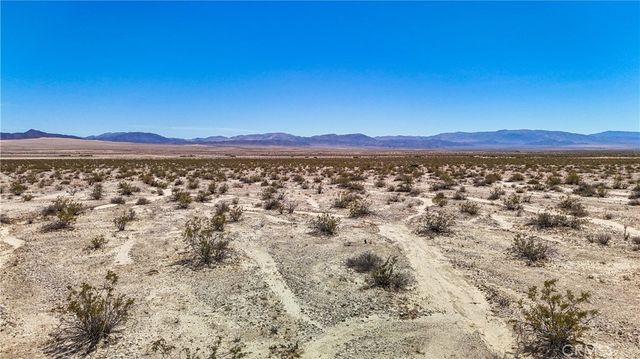 592 Ironage Rd, 29 Palms, CA 92277