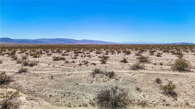 592 Ironage Rd, 29 Palms, CA 92277