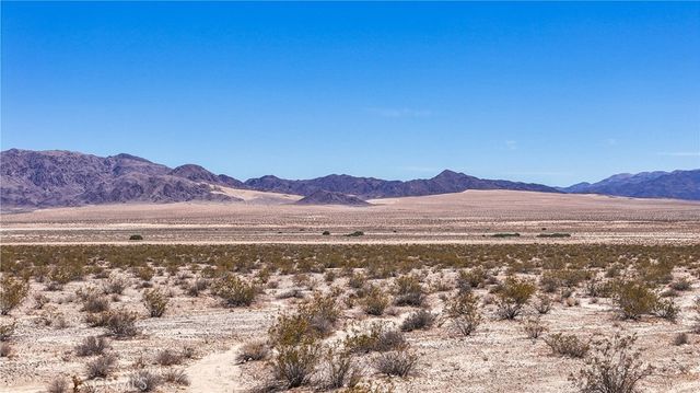 592 Ironage Rd, 29 Palms, CA 92277