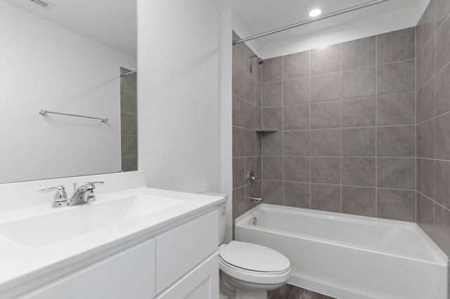 1743 Stargrass Lane, Alvin, TX 77511