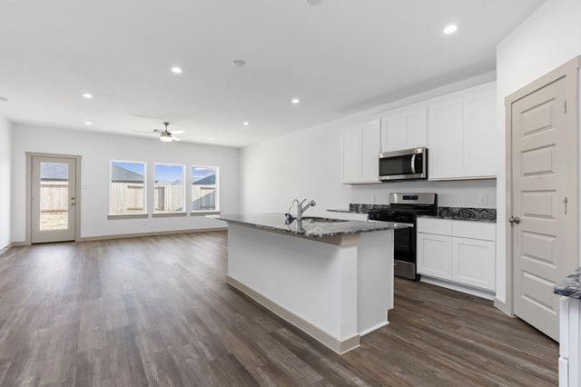 1743 Stargrass Lane, Alvin, TX 77511