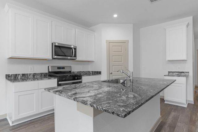 1743 Stargrass Lane, Alvin, TX 77511