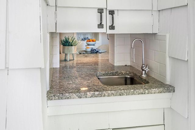 950 Camino Drive, Santa Clara, CA 95050