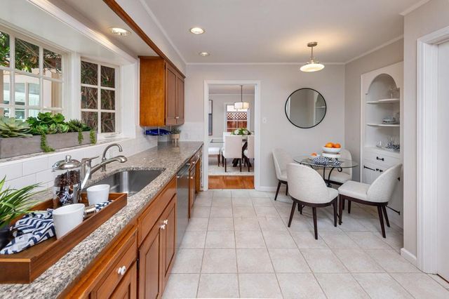 950 Camino Drive, Santa Clara, CA 95050