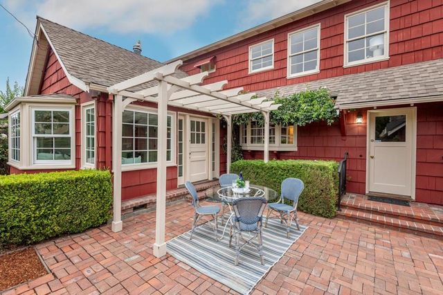950 Camino Drive, Santa Clara, CA 95050