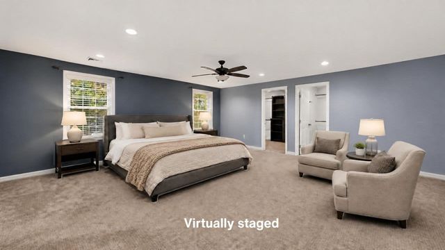 45 Metacomet Ave, Taunton, MA 02718