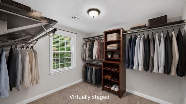 45 Metacomet Ave, Taunton, MA 02718