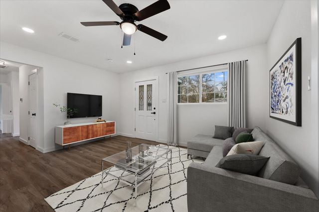 4915 Andrea Street, Houston, TX 77021