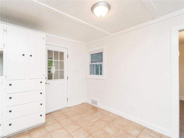 1527 Sherwood Drive, Burlington, NC 27215