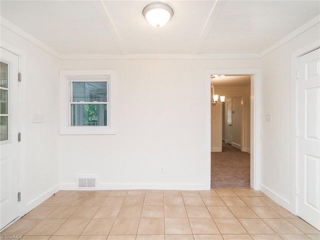 1527 Sherwood Drive, Burlington, NC 27215