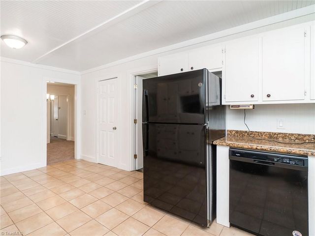 1527 Sherwood Drive, Burlington, NC 27215