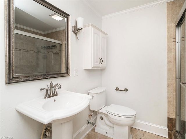 1527 Sherwood Drive, Burlington, NC 27215