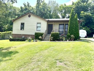129 Cofer Dr, Springfield, TN 37172