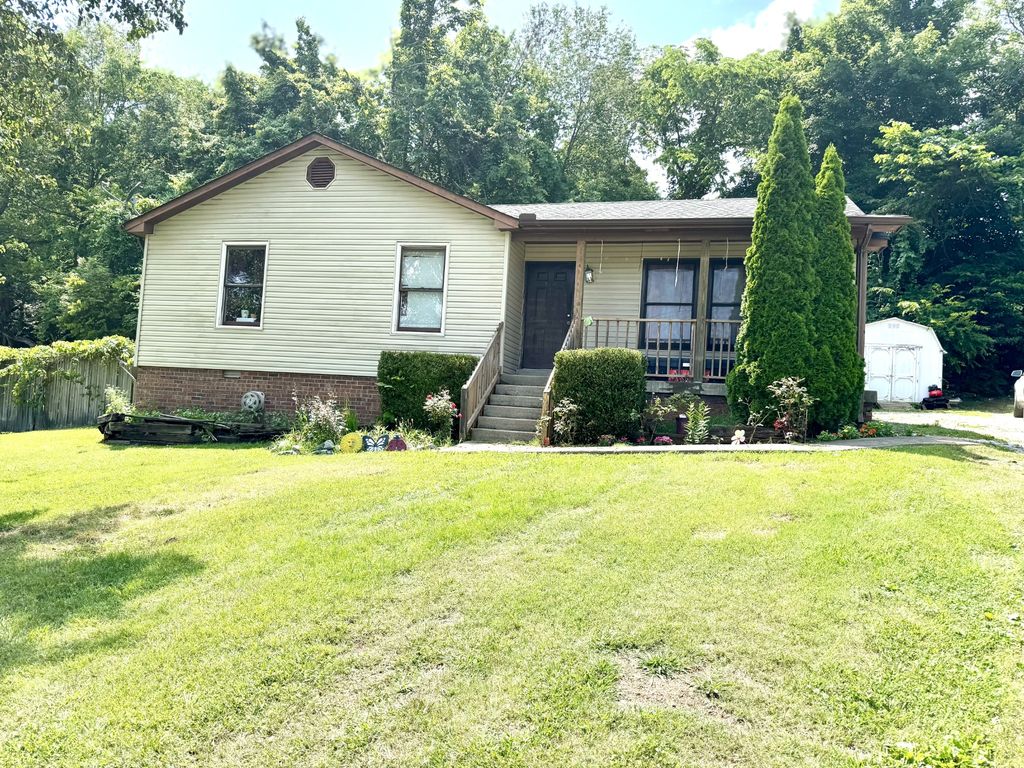 129 Cofer Dr, Springfield, TN 37172