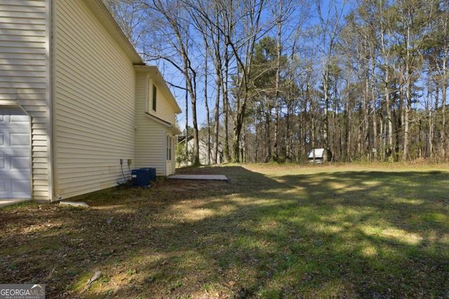 40 Lake Court, Stockbridge, GA 30281