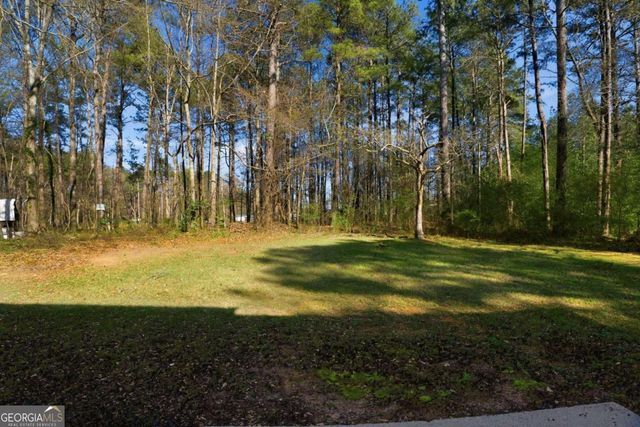 40 Lake Court, Stockbridge, GA 30281