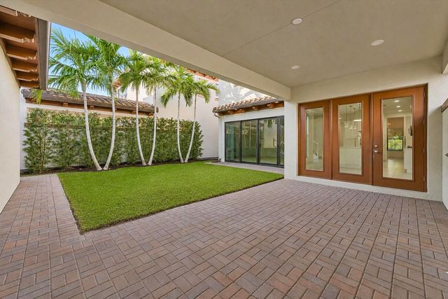 6020 Curie Place, Palm Beach Gardens, FL 33418