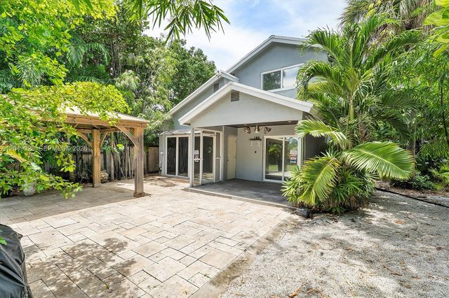 2055 NW 9th Street, Delray Beach, FL 33445