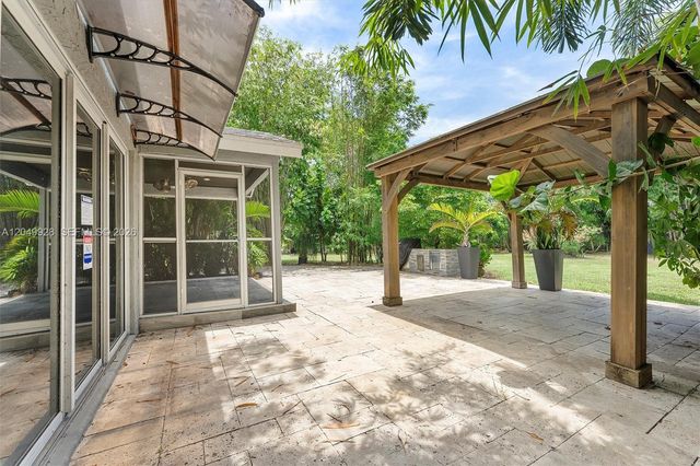 2055 NW 9th Street, Delray Beach, FL 33445