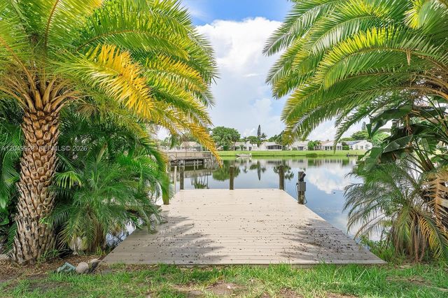 2055 NW 9th Street, Delray Beach, FL 33445