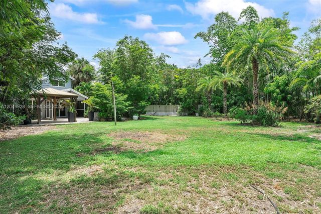 2055 NW 9th Street, Delray Beach, FL 33445