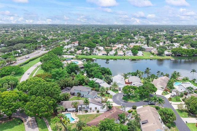 2055 NW 9th Street, Delray Beach, FL 33445