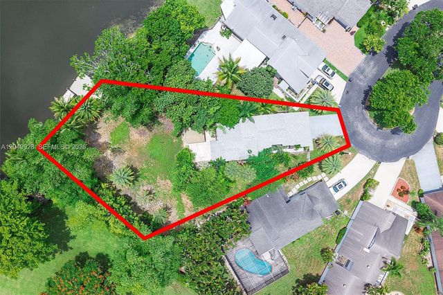 2055 NW 9th Street, Delray Beach, FL 33445