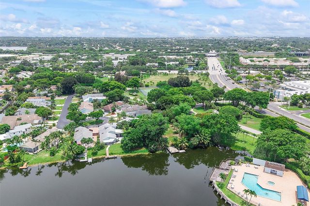 2055 NW 9th Street, Delray Beach, FL 33445
