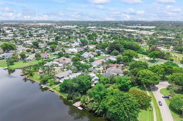 2055 NW 9th Street, Delray Beach, FL 33445