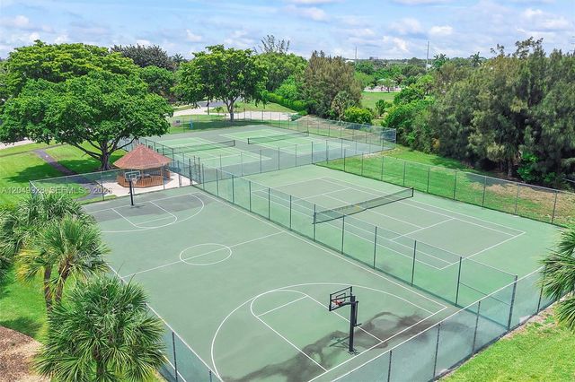 2055 NW 9th Street, Delray Beach, FL 33445