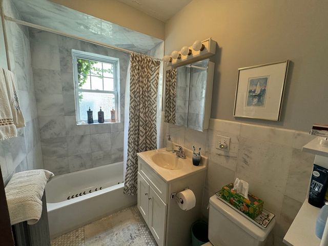 55 Franklin St 1, Brookline, MA 02445