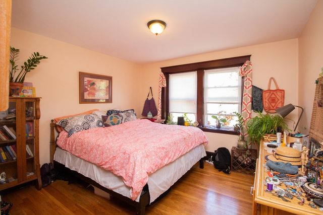 55 Franklin St 1, Brookline, MA 02445