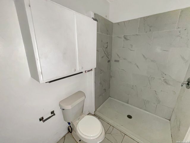 114 Benita, San Antonio, TX 78210