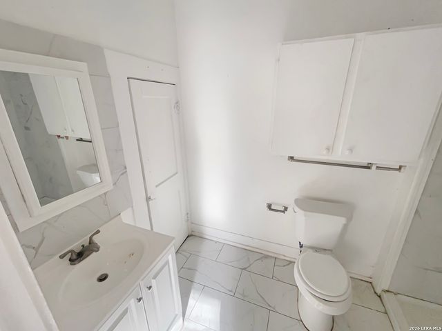 114 Benita, San Antonio, TX 78210