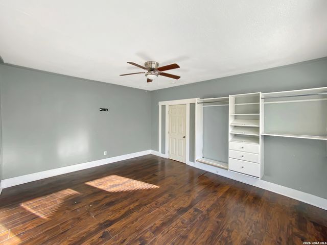 114 Benita, San Antonio, TX 78210