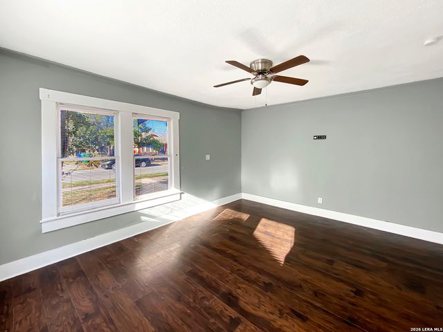 114 Benita, San Antonio, TX 78210