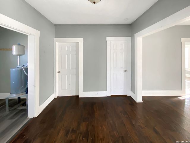 114 Benita, San Antonio, TX 78210