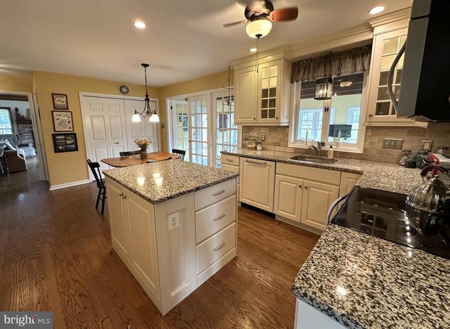 613 SHEARER ST, North Wales, PA 19454