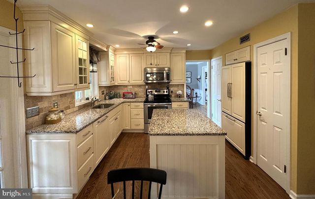 613 SHEARER ST, North Wales, PA 19454