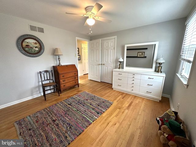 613 SHEARER ST, North Wales, PA 19454