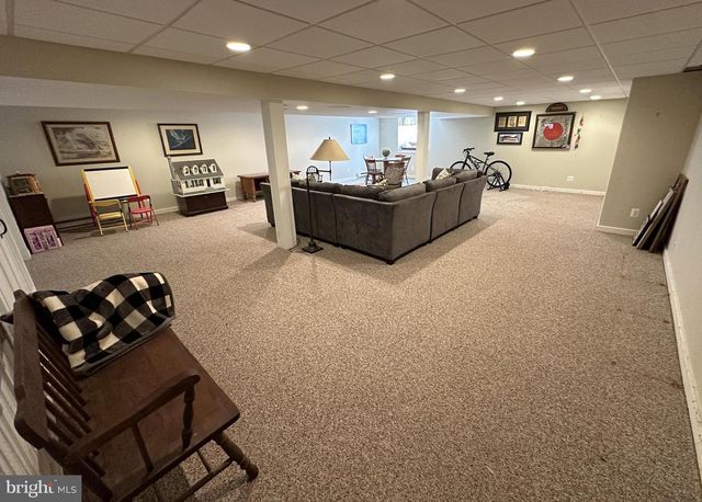 613 SHEARER ST, North Wales, PA 19454