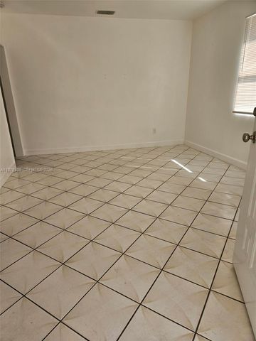 1031 Atlantic Ave A, Opa-locka, FL 33054